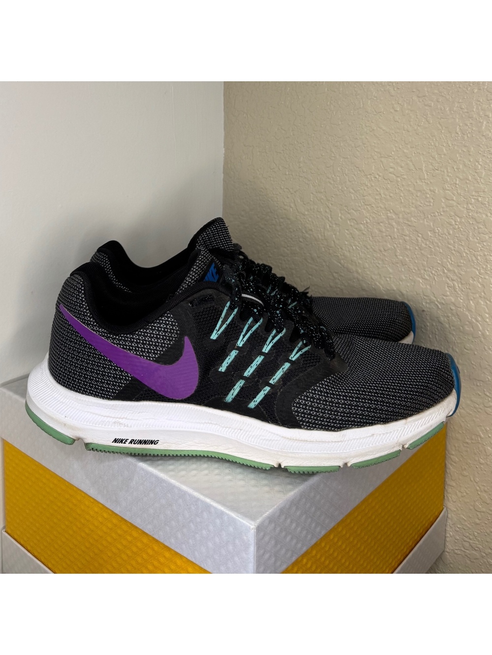 Nike Run Swift SE Women’s 7 Black Purple Aqua Running Shoes CN2157-001